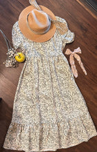 Load image into Gallery viewer, Bougie Boutique Floral Meadow Dress