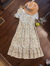 Load image into Gallery viewer, Bougie Boutique Floral Meadow Dress