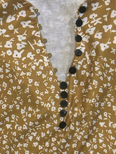 Load image into Gallery viewer, Bougie Boutique Dandelion Shirt