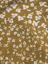 Load image into Gallery viewer, Bougie Boutique Dandelion Shirt