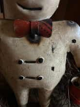Load image into Gallery viewer, Metal Snowman Holding Bucket