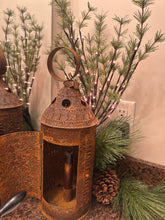 Load image into Gallery viewer, Pine Kinlin Lighted branch