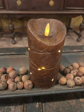 Load image into Gallery viewer, Rused wire wrapped Pillar Candle