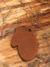 Load image into Gallery viewer, Ginger Bowl Filler Mitten