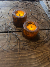 Load image into Gallery viewer, Prim Grungy Tea Lights