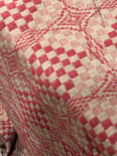 Load image into Gallery viewer, Woven Table Runner