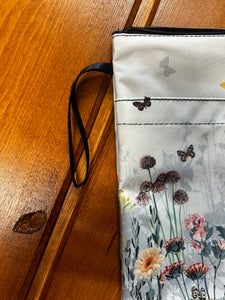 Wildflower vintage iPad/Book Sleeve